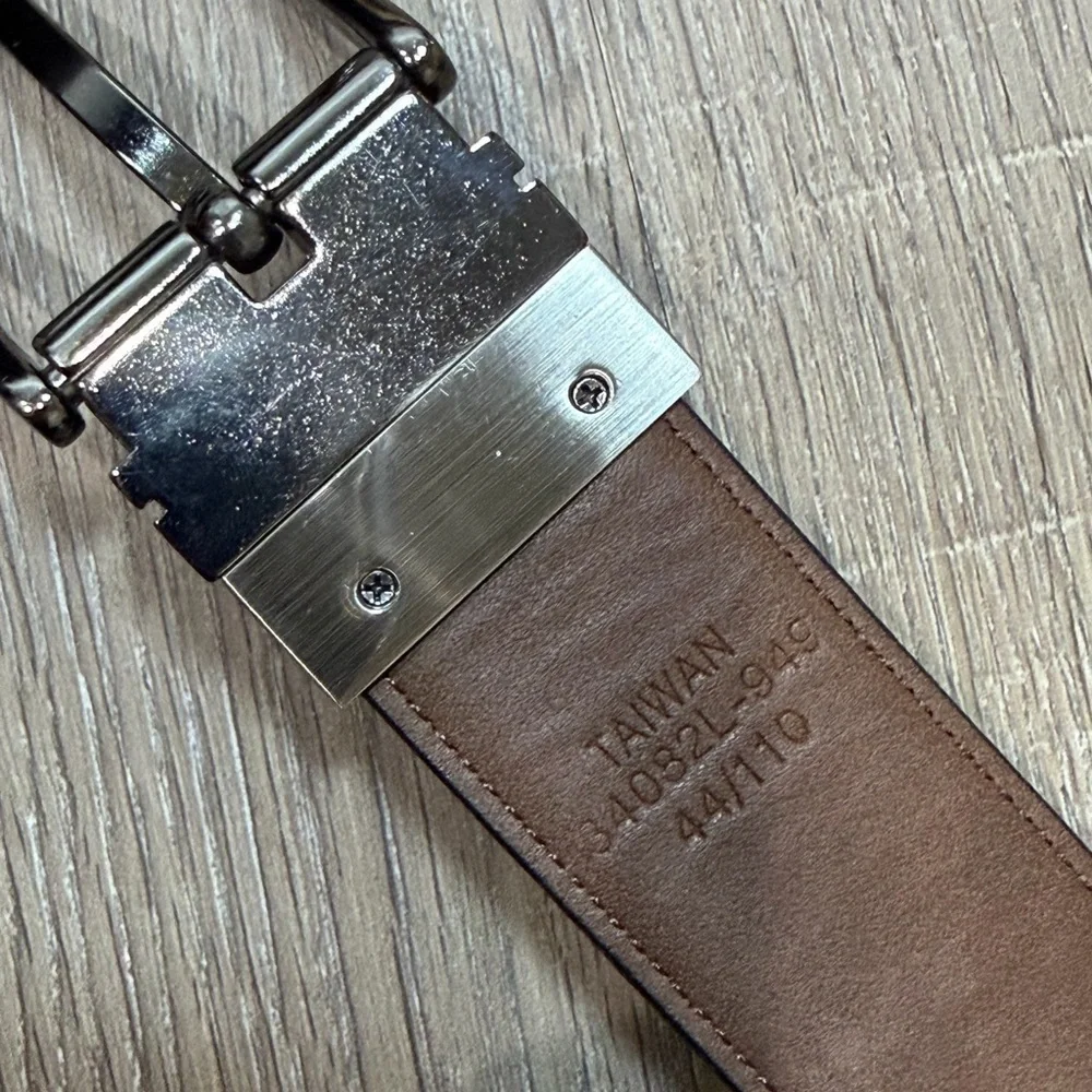 Like New Boconi Size 44 Genuine Leather Brown Leather Belt with Silver Buckle